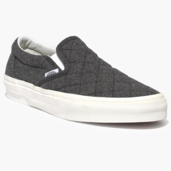 vans quilted slip on